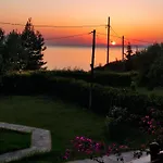 Front Of The Sea *