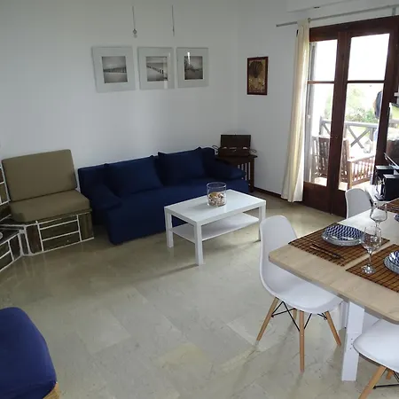 Front Of The Sea Apartment